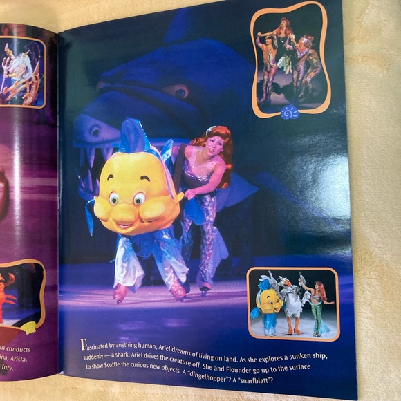 Disney On Ice The Little Mermaid program - Picture 5 of 15